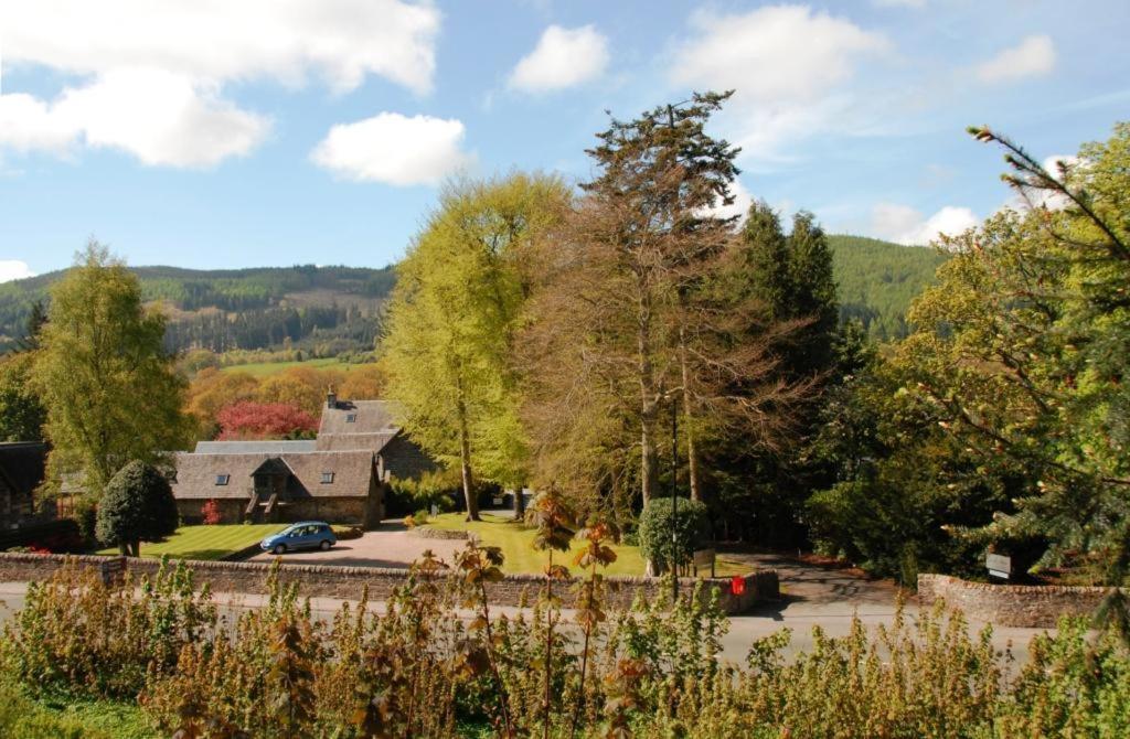 Craigatin House & Courtyard Guest House Pitlochry Exterior foto